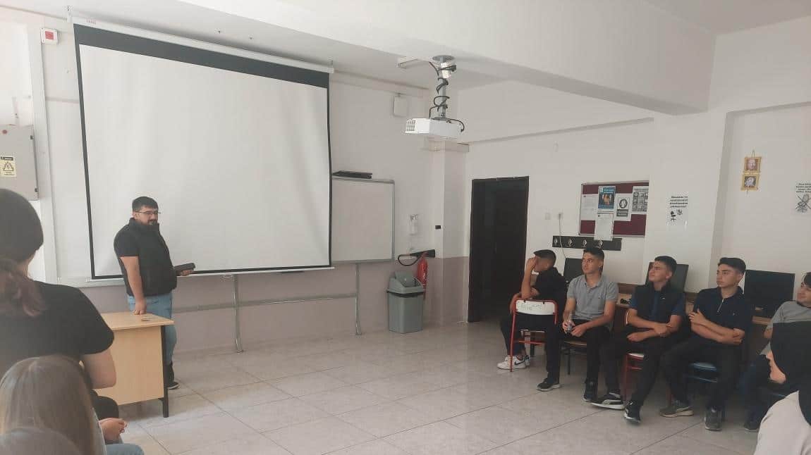 2011 Mezunu Muharrem KARTAV iş becerisi semineri...